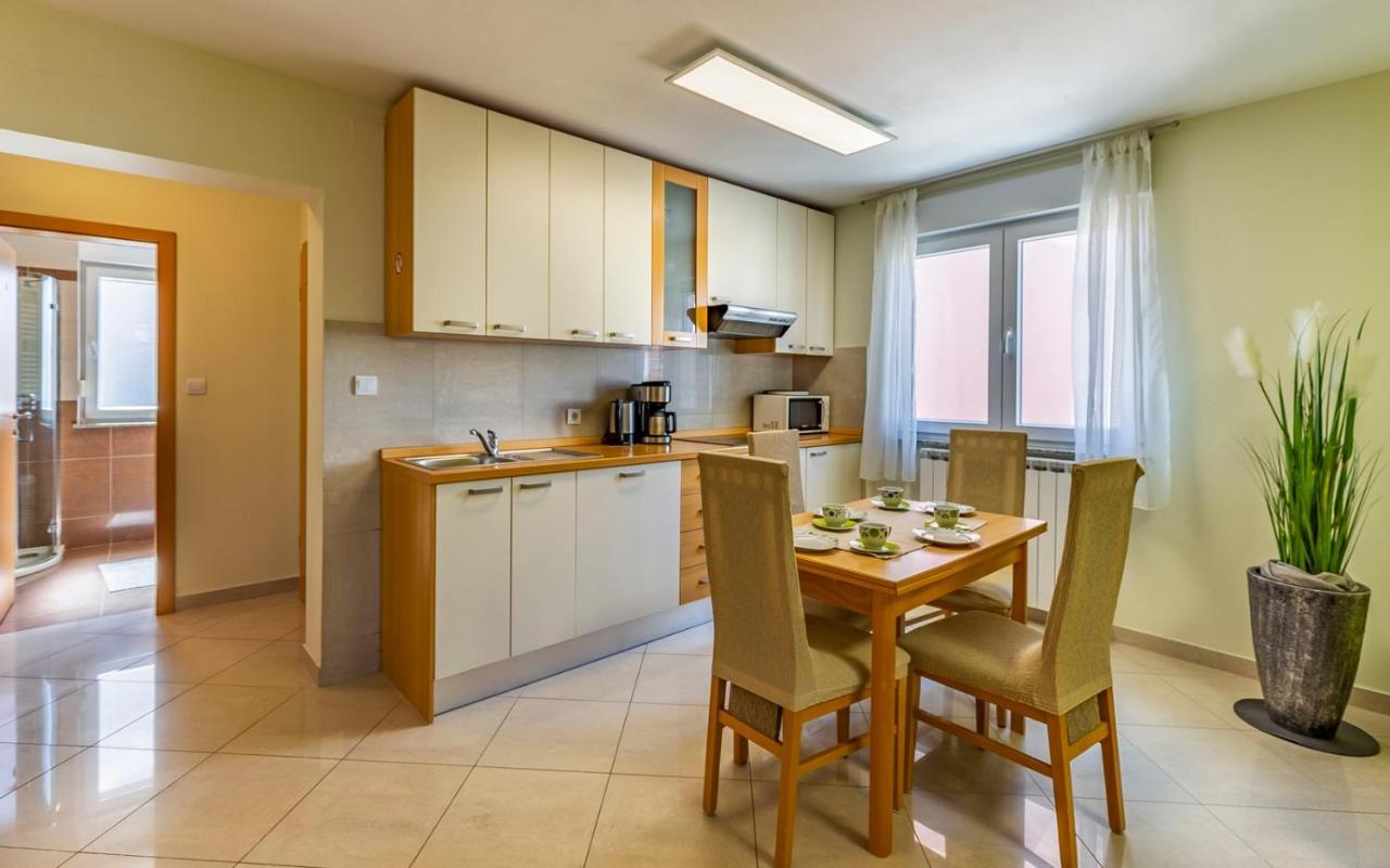 Apartments Istriensonne - Haus Stephan 梅杜林 外观 照片